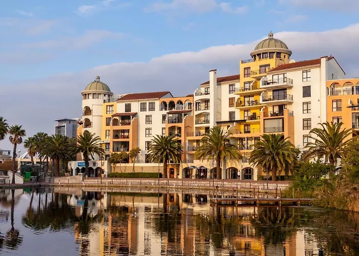Island Club Hotel & Apartments Cape Town